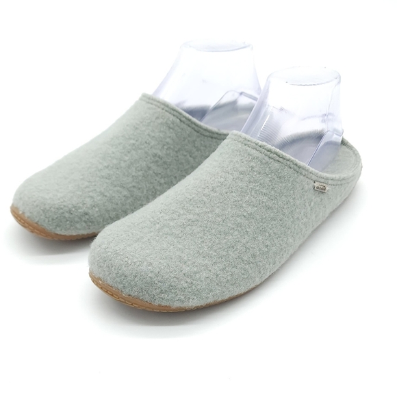 LIVING KITZBUHEL Kitzbuehler Light Grey Boiled Wool Slipper Women's Size 11-11.5 - Picture 3 of 8